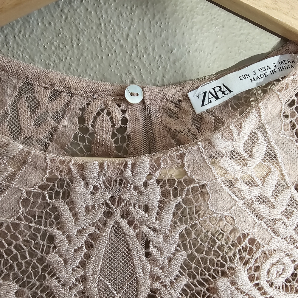 ☆ ZARA Short Sleeve Baby Pink Sheer Lace Top, S ☆ - Picture 4 of 7